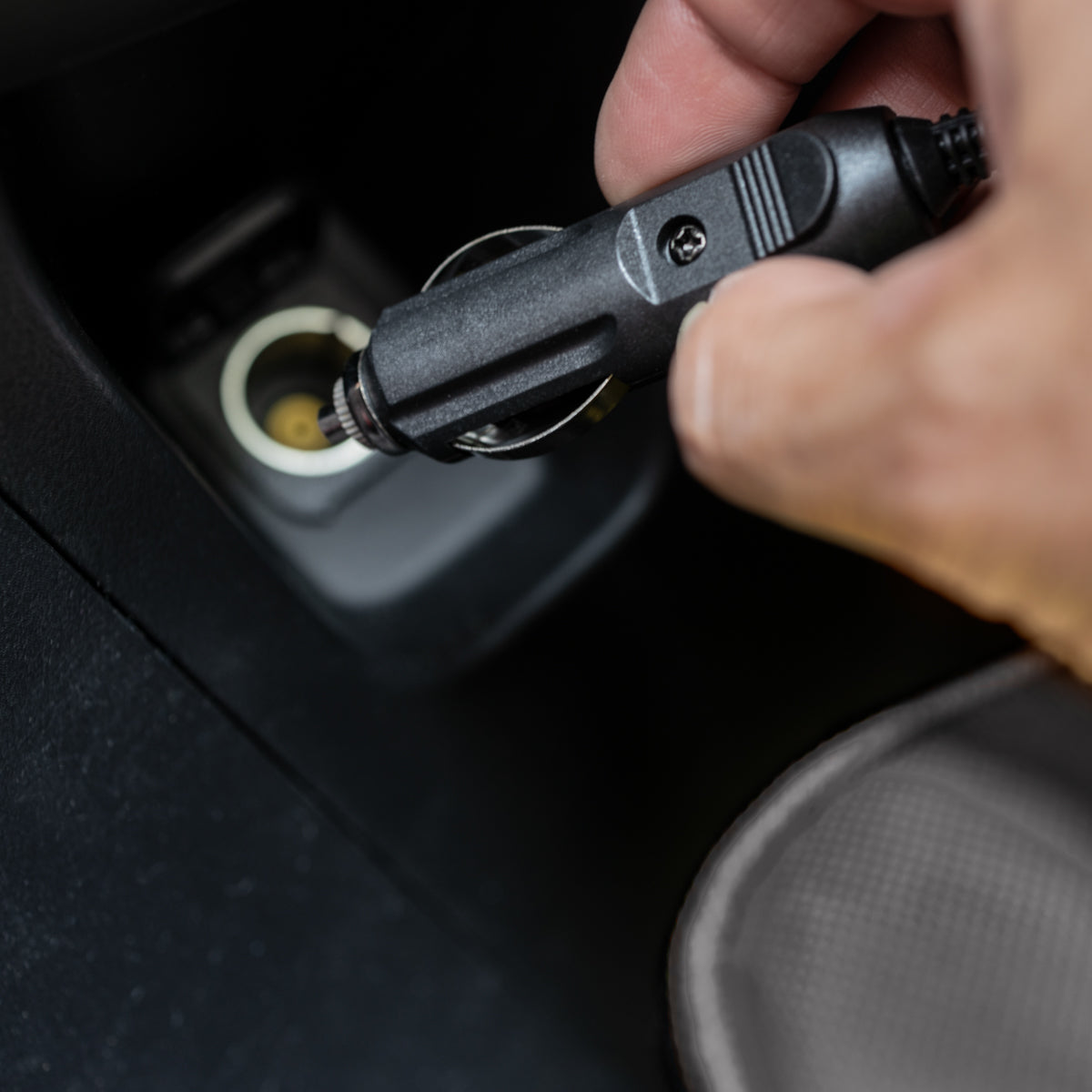 RP5370 Road Pro 12 Volt Soft Sided 15 Liter Cooler Bag - Image 5